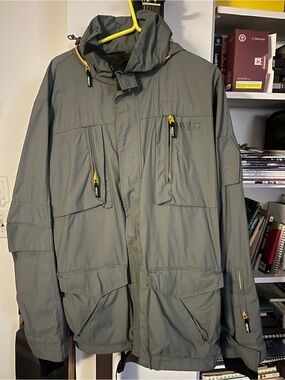 WESC Men's Gray Ski Jacket with Yellow Zipper Accents